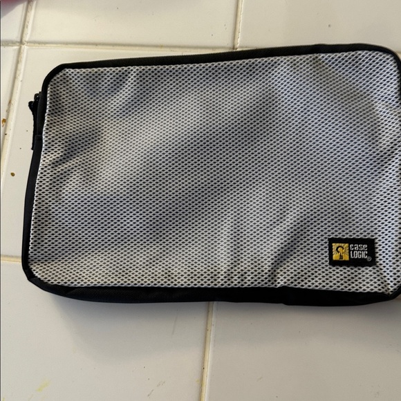 Colorful Accessory Bag Collection - Picture 3 of 6